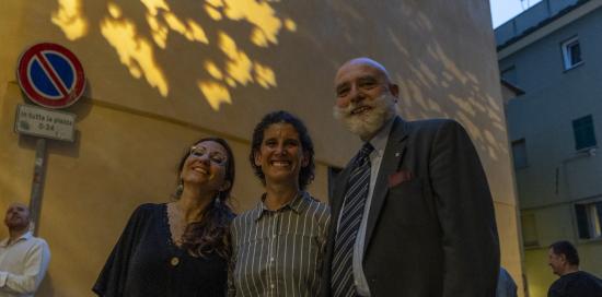 Illuminazione piazza San Marcellino-Avvenente e altre persone