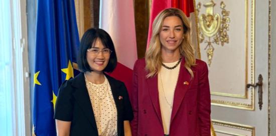 La sindaca Salis riceve a Palazzo Tursi l'ambasciatrice del Vietnam Nguyen Phuong Anh