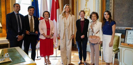 La sindaca Salis riceve a Palazzo Tursi l’inviata commerciale del Regno Unito per l’Italia, Catherine McKinnell