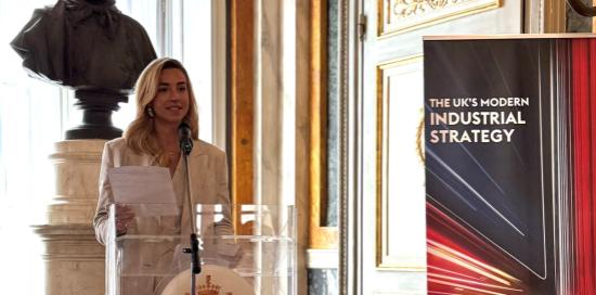 Intervento della sindaca Salis durante la tavola rotonda del pomeriggio a Palazzo Tursi Intervento della sindaca Salis durante la tavola rotonda del pomeriggio a Palazzo Tursi