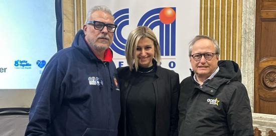 Il presidente del CSI Liguria Luca Verardo insieme all'assessore Bianchi e ad Enrico Cimaschi di ACES Europa