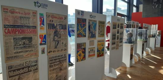 Mostra 'Raccontami com'era il calcio'-Quoridiani e altro