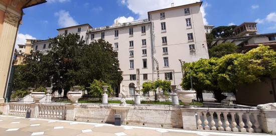 Foto di Palazzo Galliera (copyright InvestinGenova)