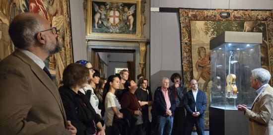 Partecipanti masterclass Premio Paganini in visita a Tursi-Gruppo con ass. Montanari