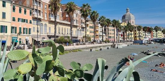 Lungomare Pegli spiaggia