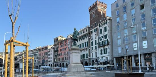 Piazza Caricamento