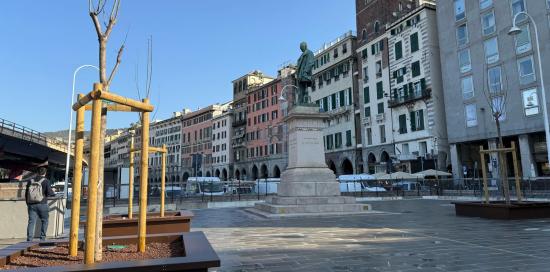 Piazza Caricamento