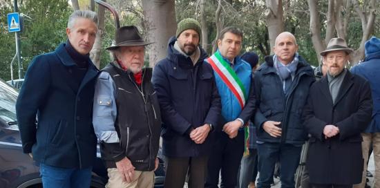 Posa pietre d'inciampo in corso Magenta-Gruppo