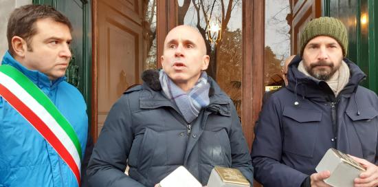 Posa pietre d'inciampo in corso Magenta-Mascia, Biolè Posa pietre d'inciampo in corso Magenta-Mascia, Biolè