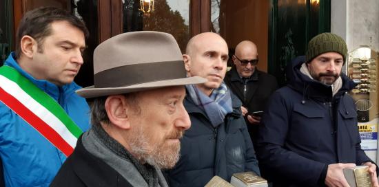 Posa pietre d'inciampo in corso Magenta-Mascia, Momigliano, Biolè Posa pietre d'inciampo in corso Magenta-Mascia, Momigliano, Biolè