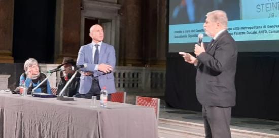 Posa pietre d'inciampo-Palazzo Ducale-Demnig, Biolè, Bucci Posa pietre d'inciampo-Palazzo Ducale-Demnig, Biolè, Bucci