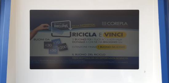 Presentazione Ecocompattatore Carignano-Display ecocompattatore