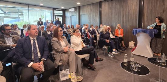Presentazione Tavolo Invest in Genova Real Estate-Gruppo e pubblico in sala