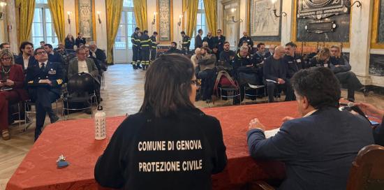 Il Salone di Rappresentanza durante l'evento. Al tavolo anche l'assessore Ferrante (sulla destra)