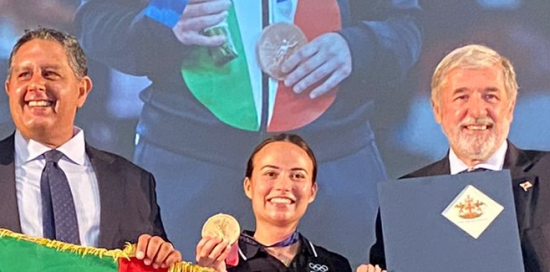 campionessa Bottaro con Bucci e Toti