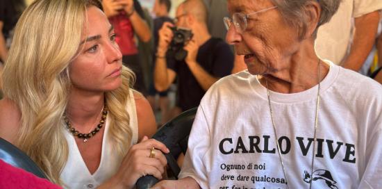 La sindaca Salis insieme a Haidi Giuliani