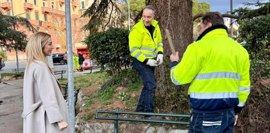 Sindaca Salis sopralluogo verde pubblico