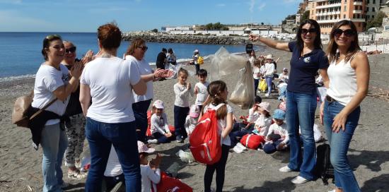 spiagge pulite-Children-Gruppo
