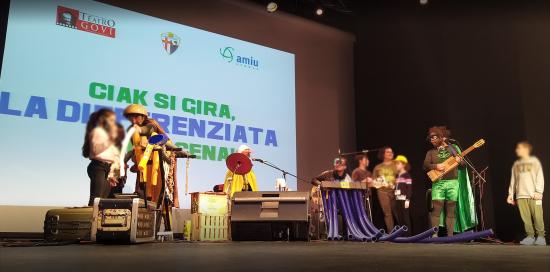 Unaltro momento dello spettacolo Ciak si Gira al Teatro Govi di Bolzaneto