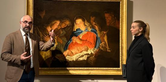 L&#039;assessore Montanari racconta la &quot;Natività di Gesù Cristo&quot; di Mathias Stom. Al suo fianco la sindaca Salis