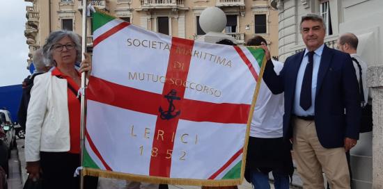 Targa in ricordo di Francesco Tarabotto-Società Marittima Lerici
