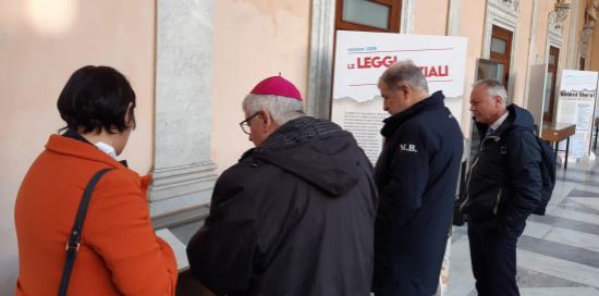 Visita augurale di mons. Tasca a Palazzo Tursi-Viisita mostra leggi razziali