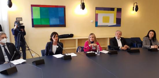 conferenza stampa