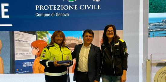 ferrante e una volontaria di prociv