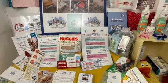 Il Baby Kit consegnato dal Comune di Genova ai nuovi nati