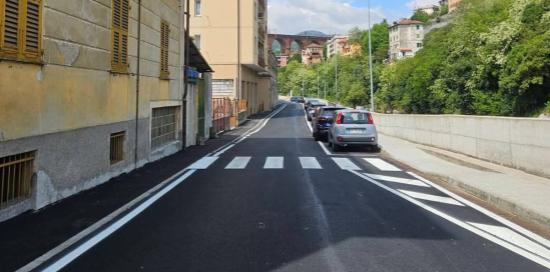 Il tratto di via Lungotorrente Verde riqualificato dall'Amministrazione
