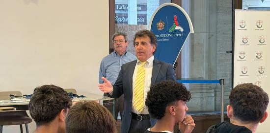 I saluti ai ragazzi dell'assessore Ferrante I saluti ai ragazzi dell'assessore Ferrante