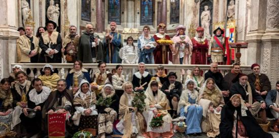 Il Presepe vivente allestito nella Cattedrale di San Lorenzo