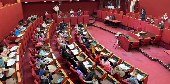 ragazzi in consiglio comunale