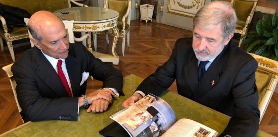 Lewis Eisenberg e Marco Bucci