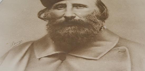 ritratto Garibaldi in tondo nel Museo garibaldino 
