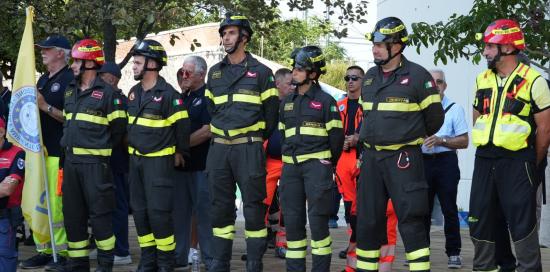 Una rappresentanza dei Vigili del Fuoco durante la cerimonia di commemorazione Una rappresentanza dei Vigili del Fuoco durante la cerimonia di commemorazione