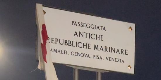 Targa intitolazione passeggiata Antiche Repubbliche Marinare