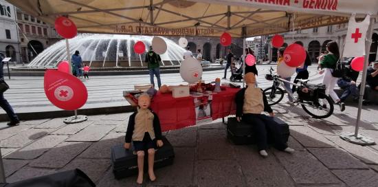 gazebo con manichini per simulazioni soccorso