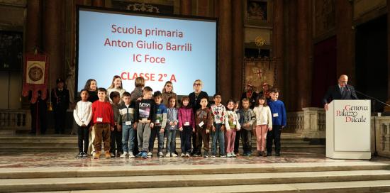La classe II A della scuola primaria “Anton Giulio Barrili” - Istituto Comprensivo IC Foce di Genova 