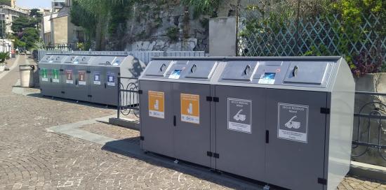 ecopostazioni lungomare lombardo