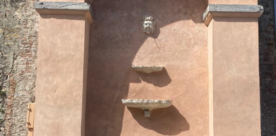 La fontana di via Carcassi dopo il restauro