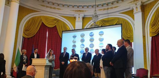 Le Autorità presenti all'hotel Le Negresco di Nizza: tra loro anche la assessora Beghin Le Autorità presenti all'hotel Le Negresco di Nizza: tra loro anche la assessora Beghin