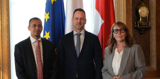 Il consigliere Kaabour con l'ambasciatore Schiltz e l'assessora Beghin