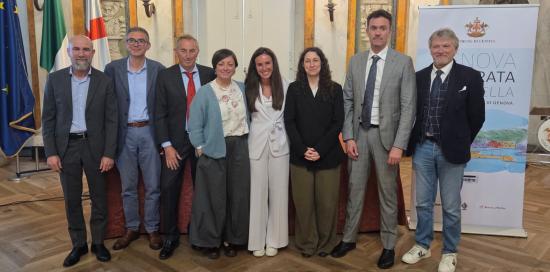 Foto di gruppo al termine della conferenza stampa nel Salone di Rappresentanza di Palazzo Tursi