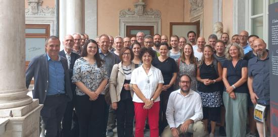 Foto di gruppo dopo il meeting al Salone di Rappresentanza