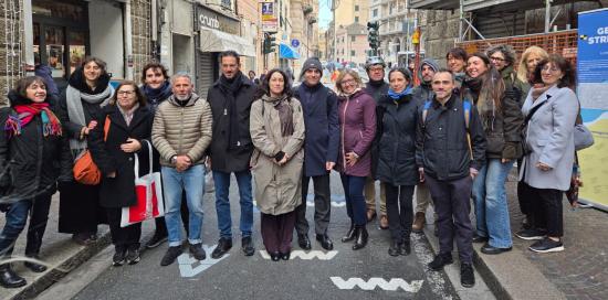 Foto di gruppo in occasione dell'inaugurazione ufficiale del progetto