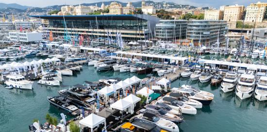 Esposizione di barche nella zona del Waterfront di Levante (foto di repertorio)