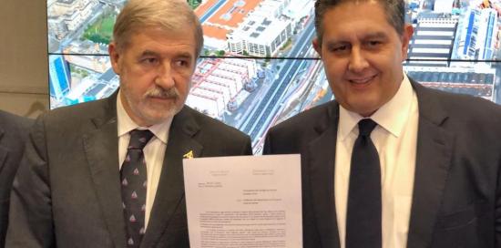 Bucci e Toti mostrano la lettera 