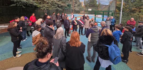 i saluti istituzionali prima del taglio del nastro