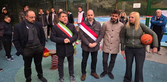 Il saluto dell'assessore Ferrante: con lui, tra gli altri, il presidente di Municipio Ivaldi e gli assessori Boilini e Arkel